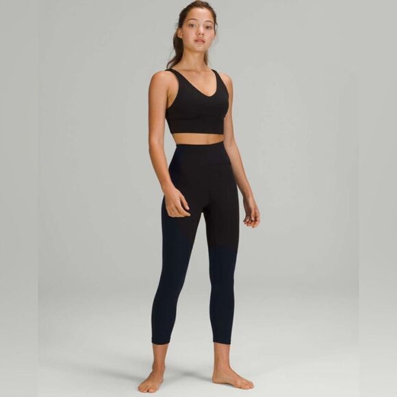 Lululemon Nulu Colour Block High-Rise Crop 23" Black / True Navy Size 4 - Picture 11 of 12